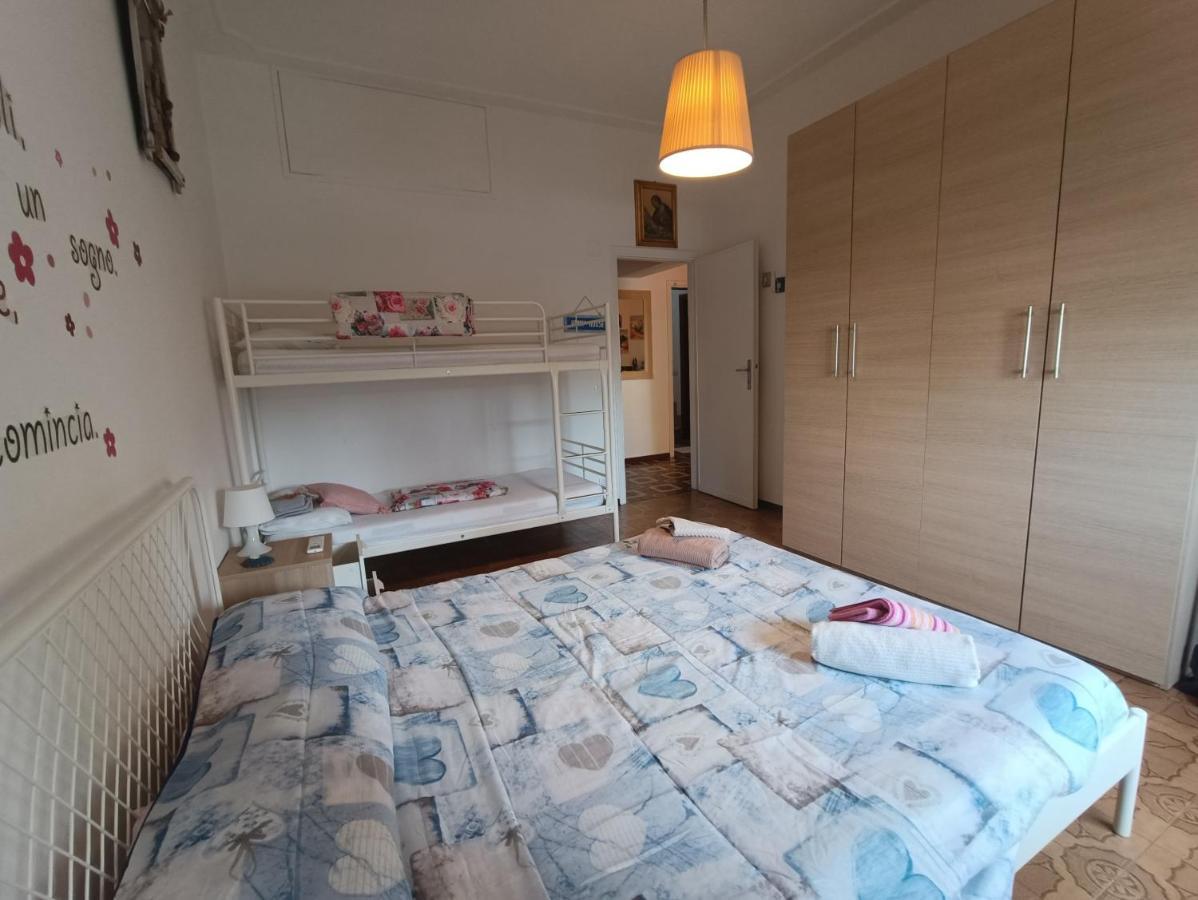 Le Palme 98 "Casa Vacanze" Lido di Camaiore Kültér fotó