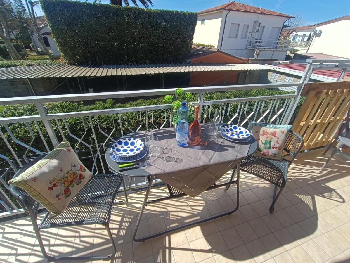 Le Palme 98 "Casa Vacanze" Lido di Camaiore Kültér fotó
