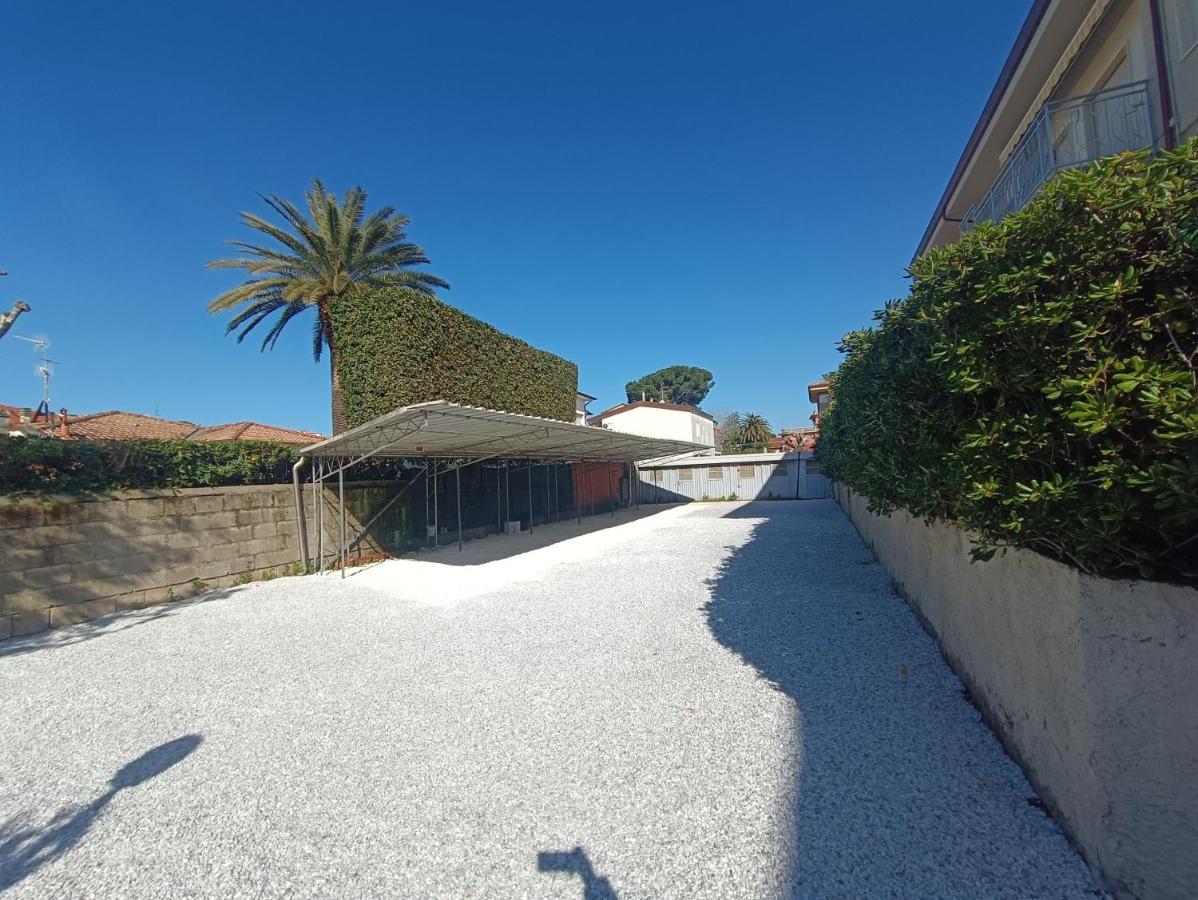 Le Palme 98 "Casa Vacanze" Lido di Camaiore Kültér fotó